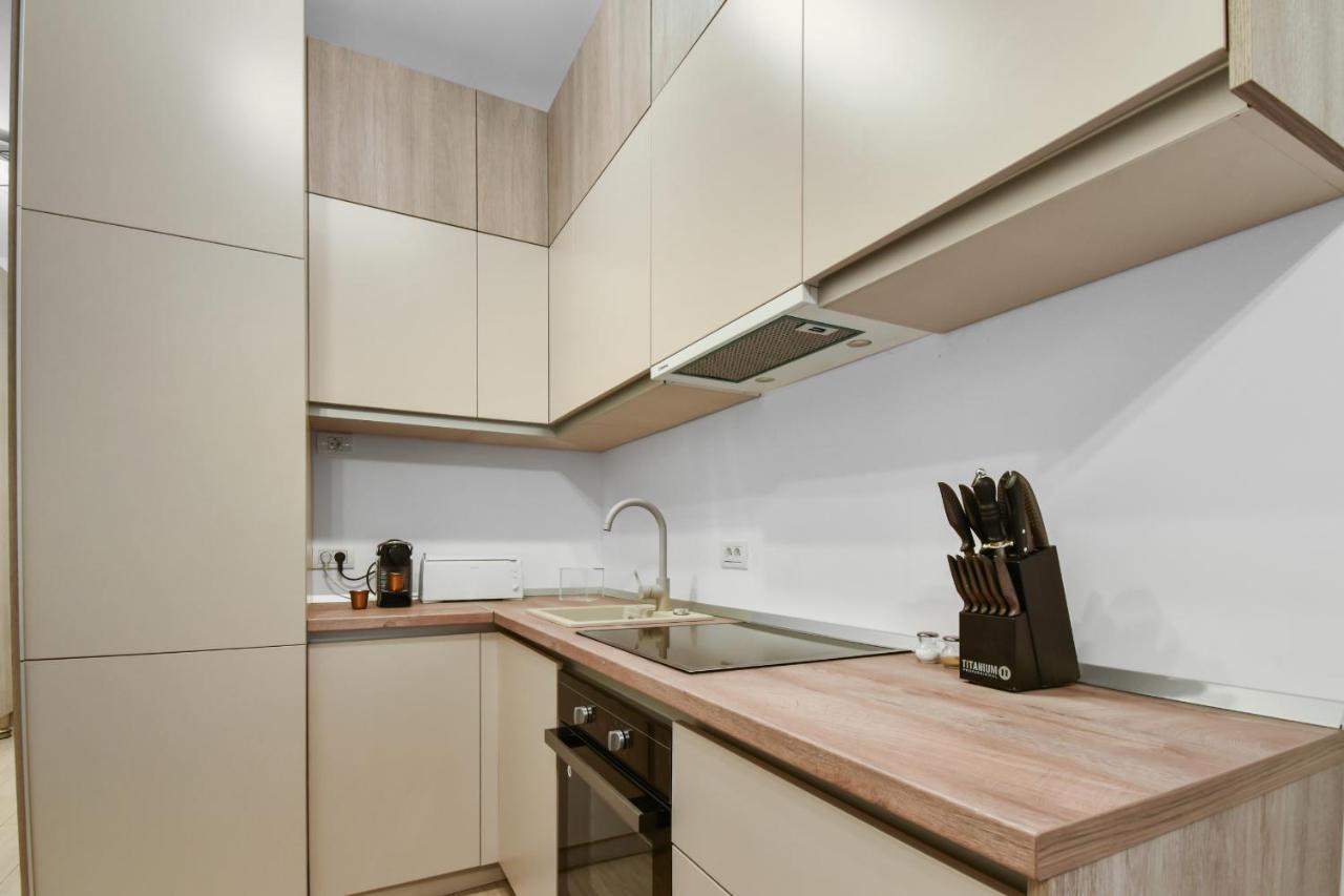 Studio Win Herastrau Voluntari Buitenkant foto